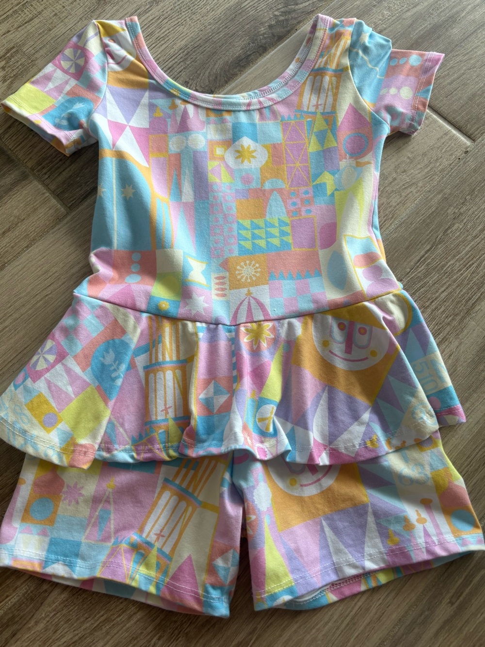 Wild Rich Kids Pastel Geometric Peplum Top & Shorts Set kids size 7-8